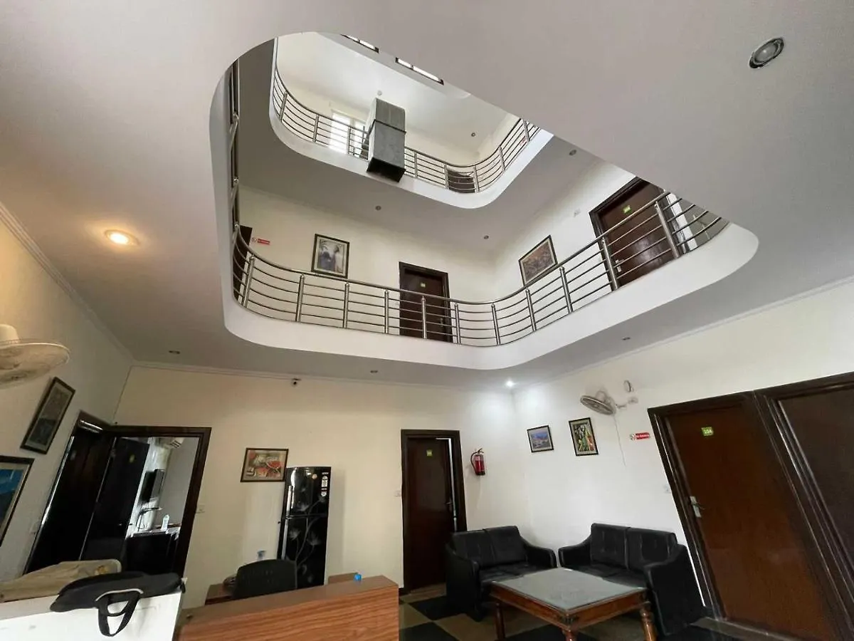 Hotel O Satguru Guest House Near Omaxe Celebration Mall Gurgaon 3*,  India